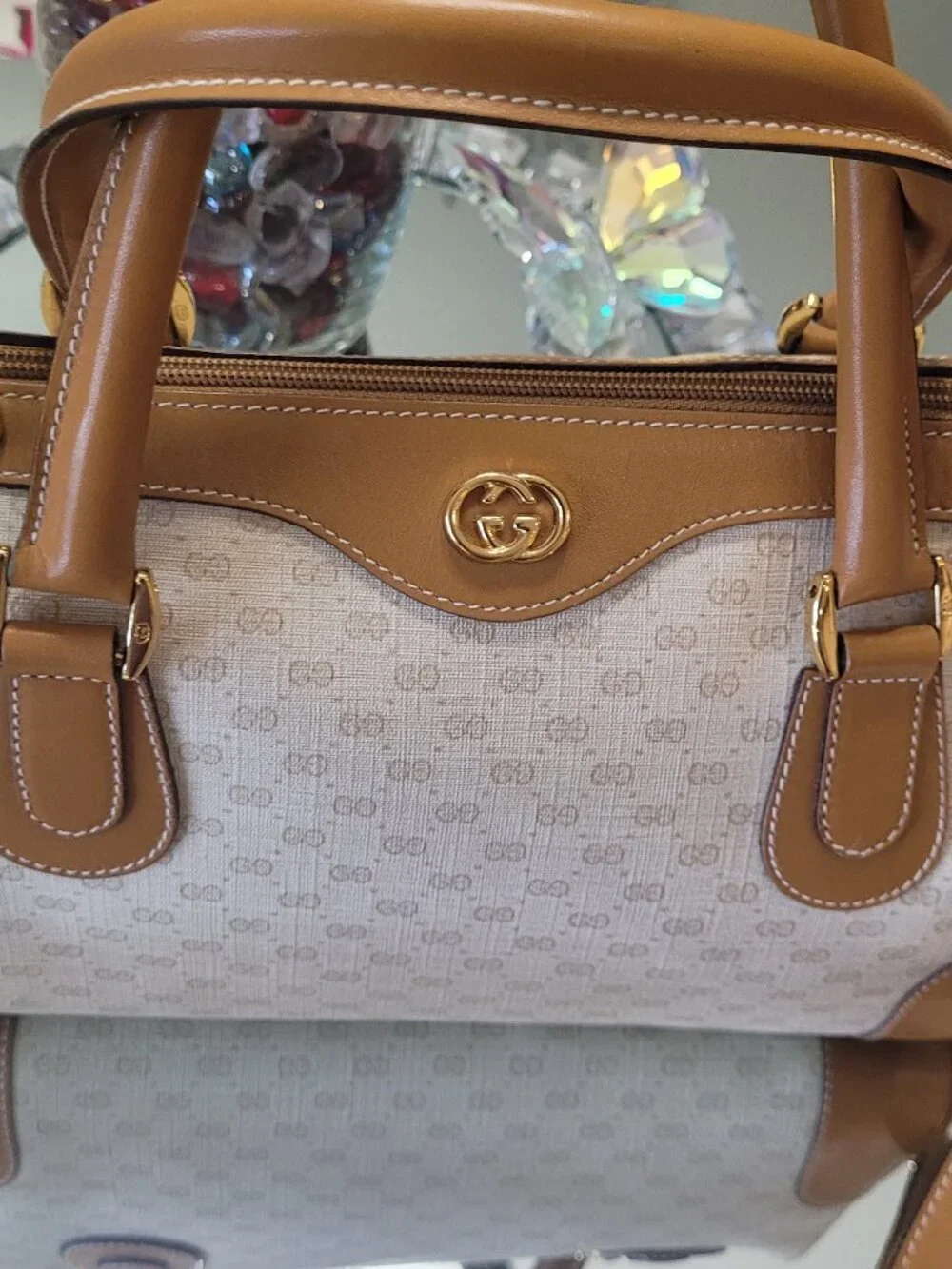 Gucci~Very Rare~White Micro GG 70's~Hard to Find Bag~With Crossbody/Should Strap